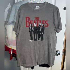 Men’s XXL Short Sleeve Crewneck T-Shirt The Beatles Graphic Tee LIKE NEW!